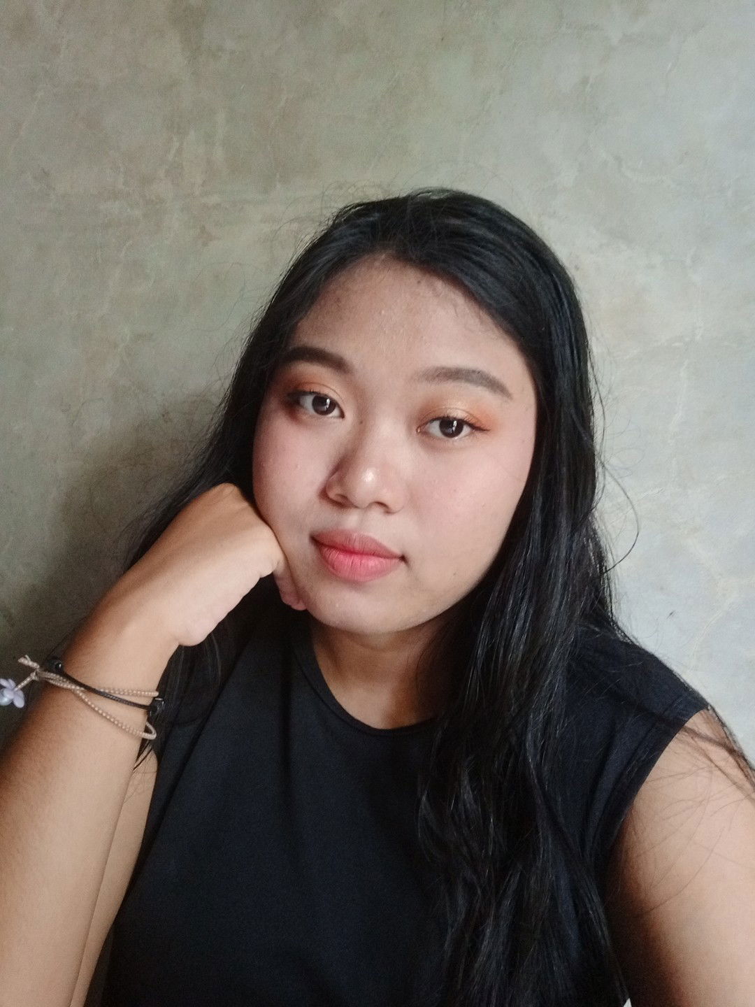 Fina Dwi np profile icon