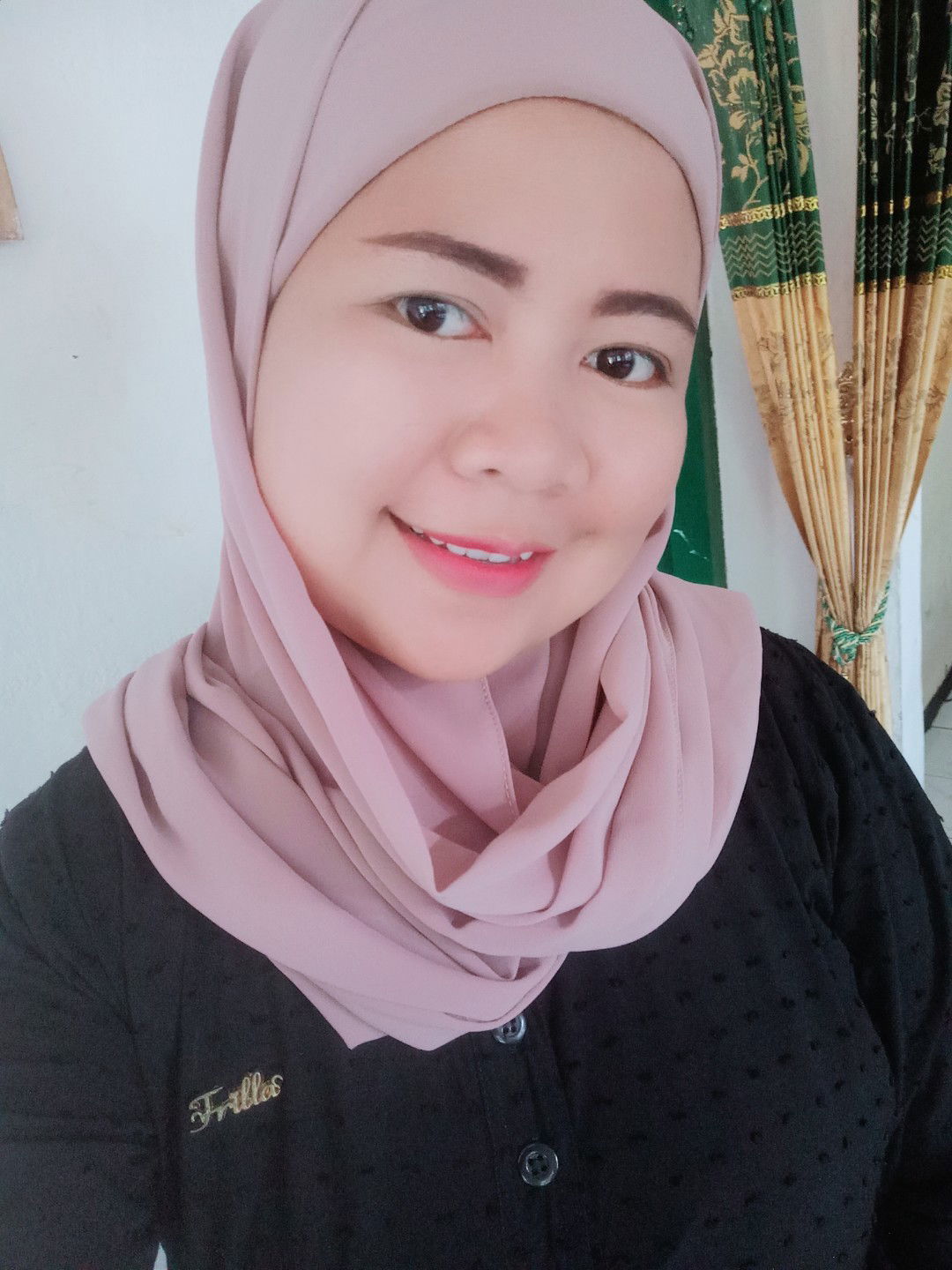 puput andriany profile icon