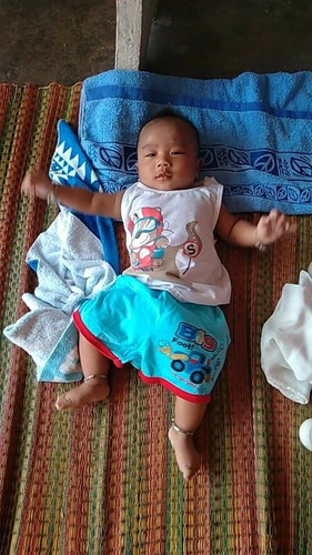 กลัวหลานม่อ้วนว่าหลานตัวเล็ก