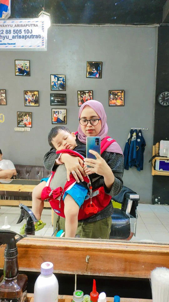 ella paptusis profile icon