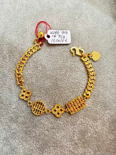 Suria Rina profile icon