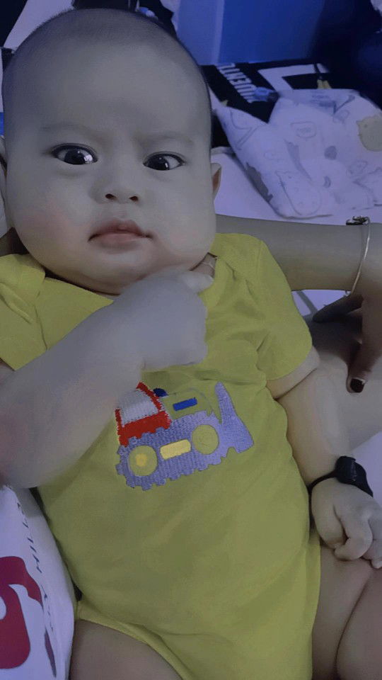 putri handayani profile icon