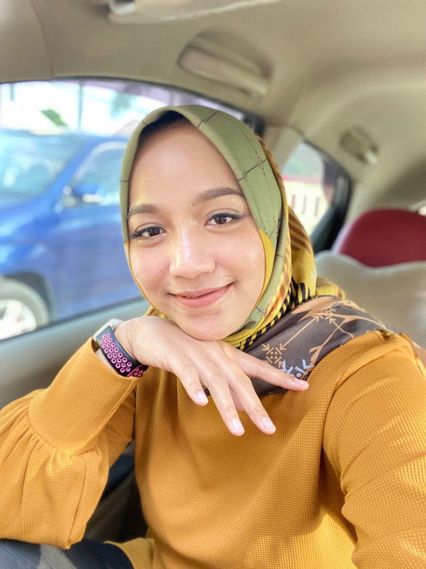 Dwi aryanti putri profile icon