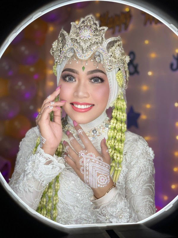Widia Lestari profile icon