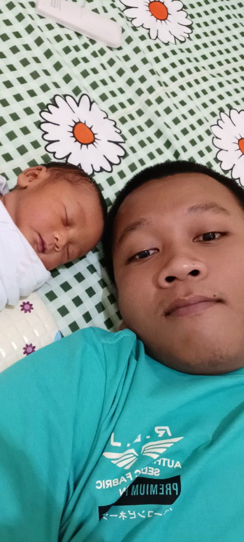 claudia natasha profile icon