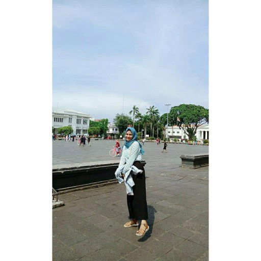 Putri Dwi Ridhani profile icon