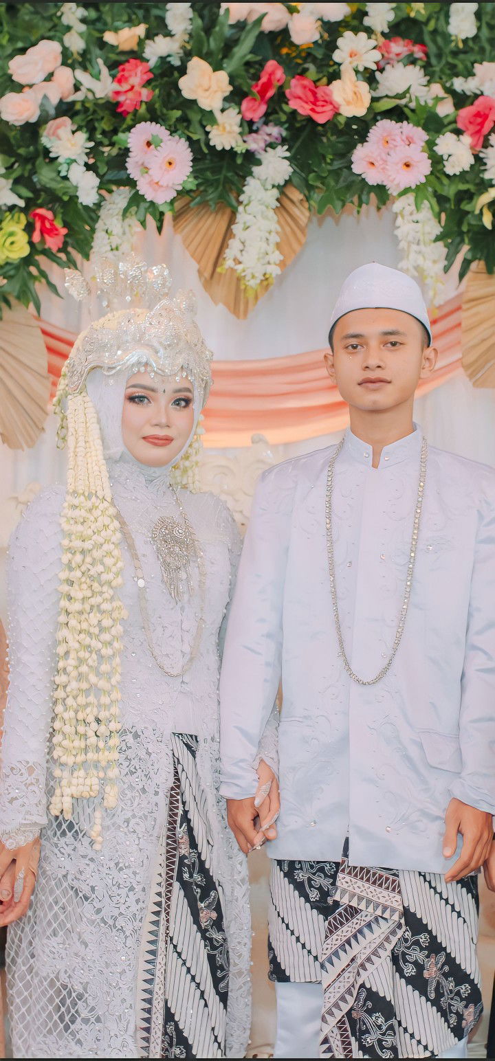 Siti Kartini profile icon