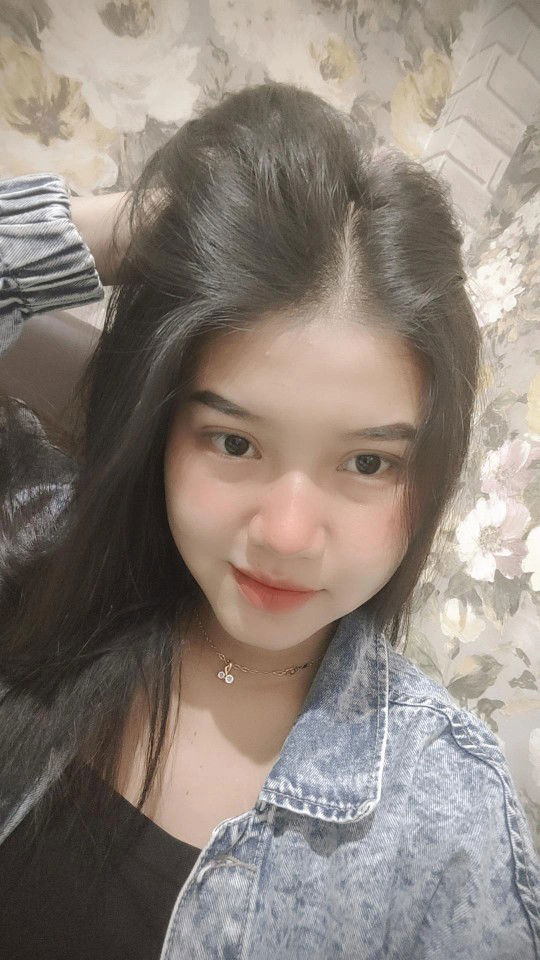 Windy elles saputri profile icon