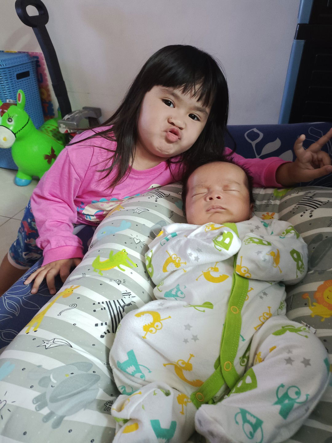 Fitriandari Warouw profile icon