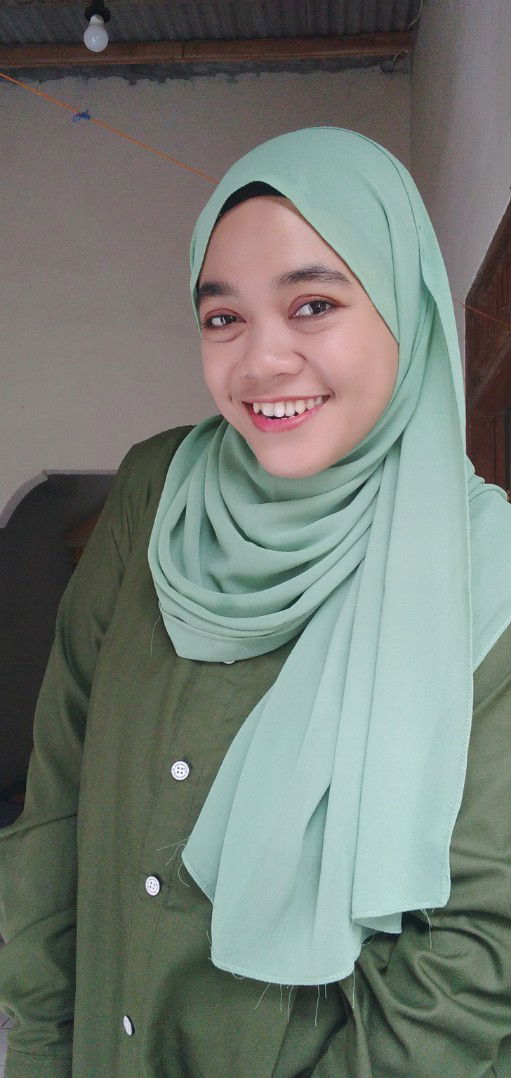 Dwi Isti profile icon