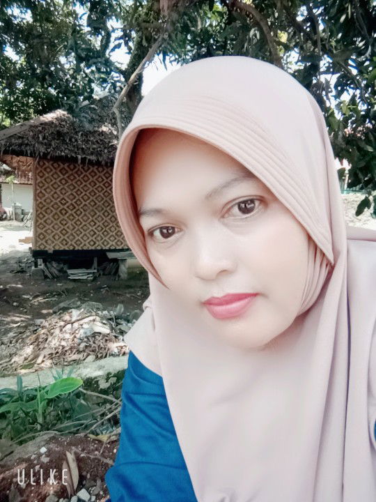 Tuti Dinda profile icon