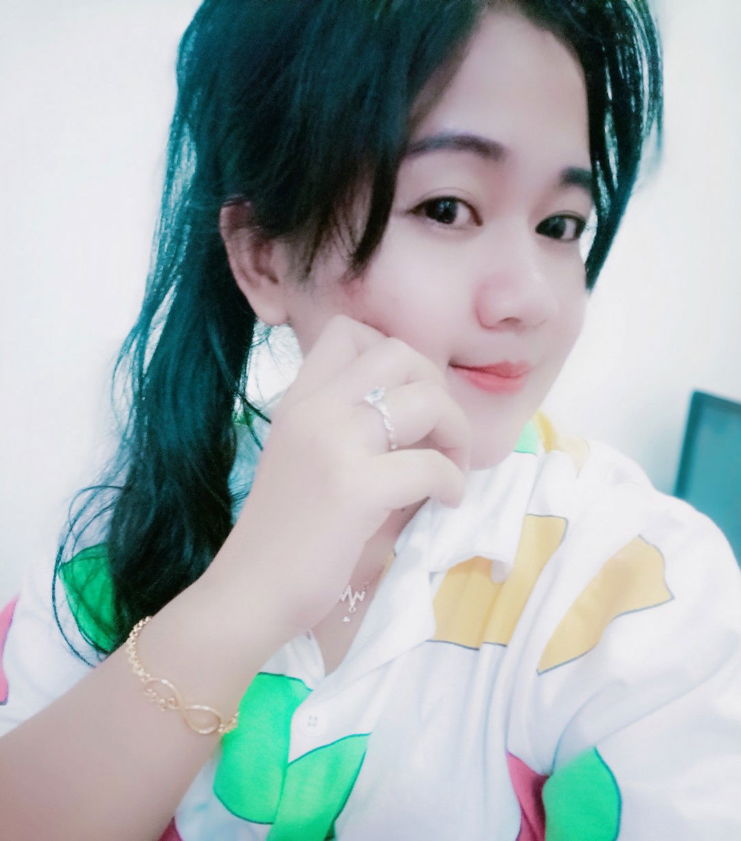 mei li una san profile icon