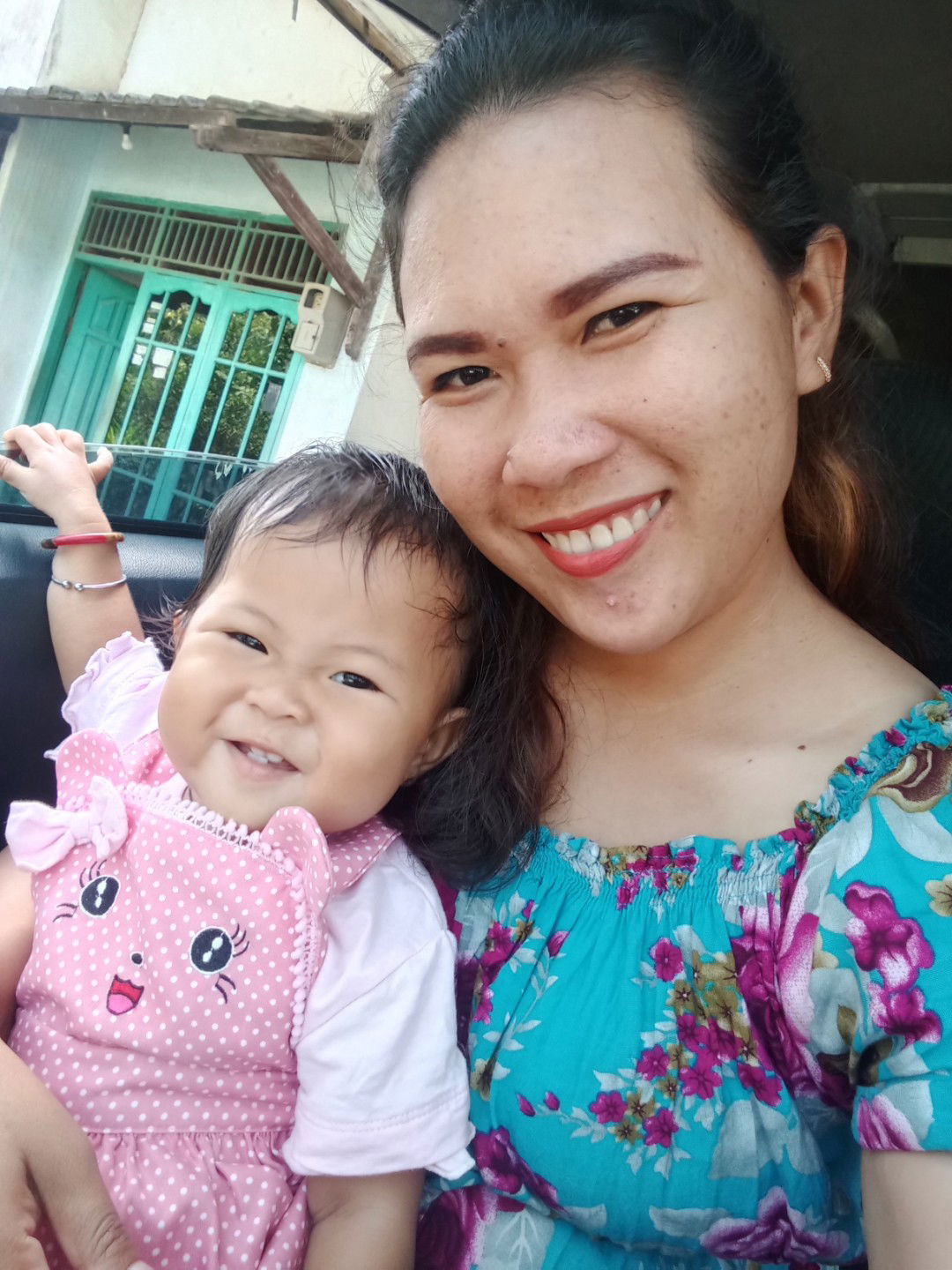 ellena andrea profile icon