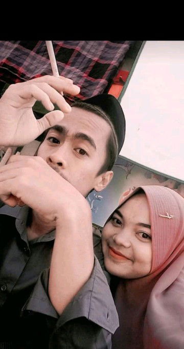 Nong Riana profile icon