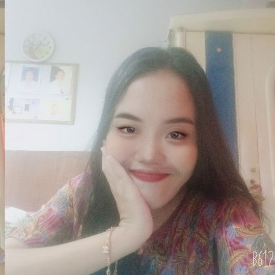 DESI NATALIA (Dessy) profile icon