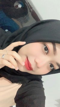 Deviani Puspita profile icon