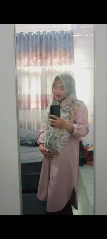 elfina zuhra profile icon