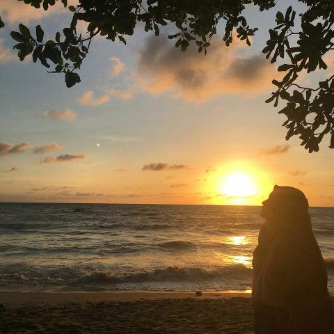 Siti Choirunnisa profile icon