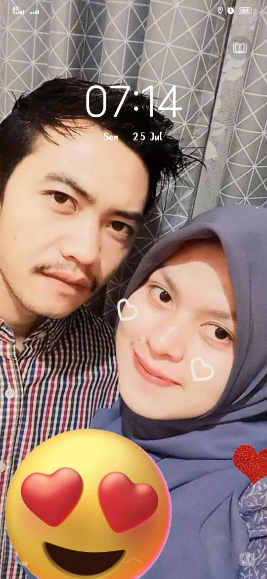 Siska Dhelvia profile icon