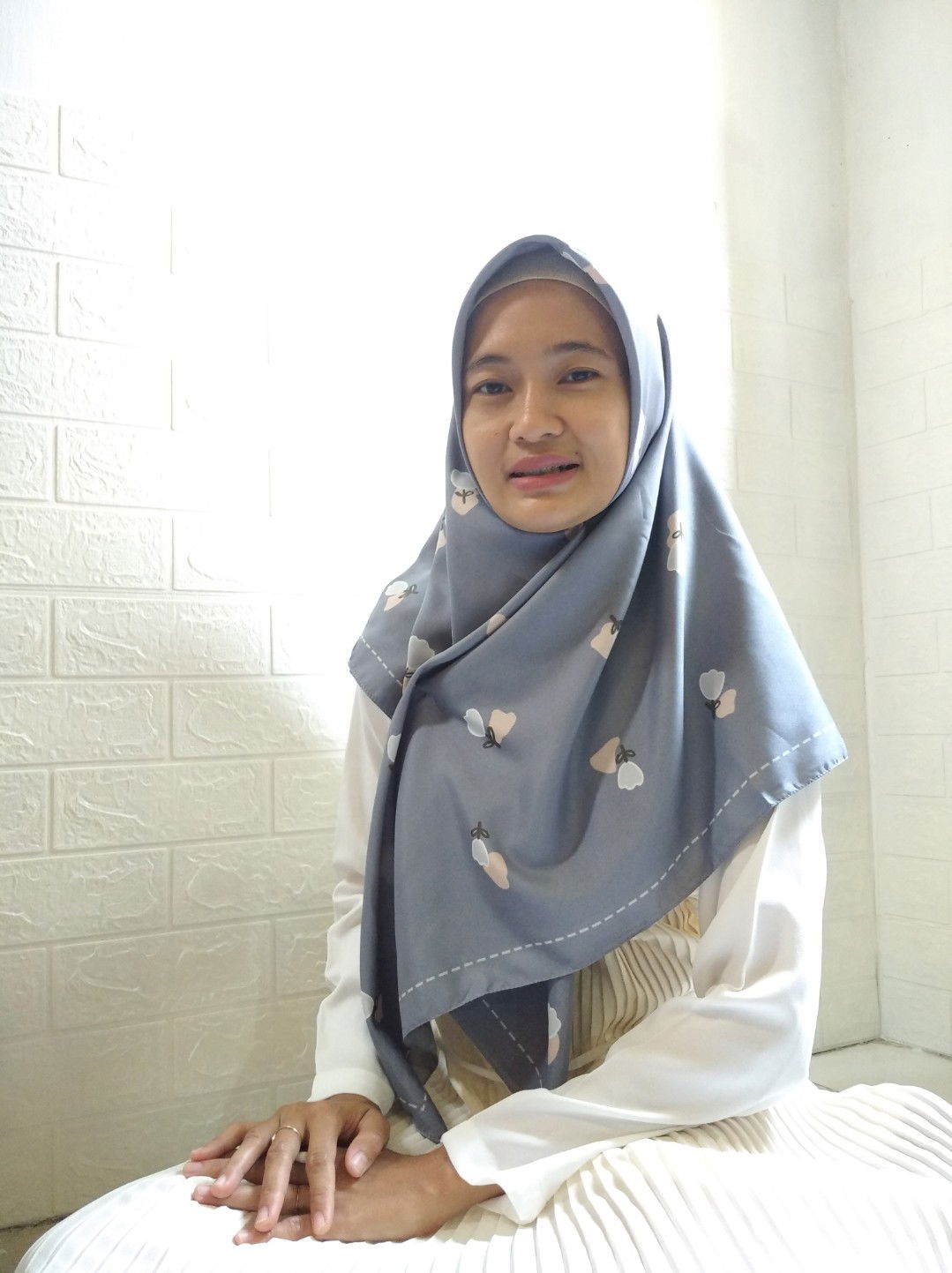 Dian Ika Pratiwi profile icon