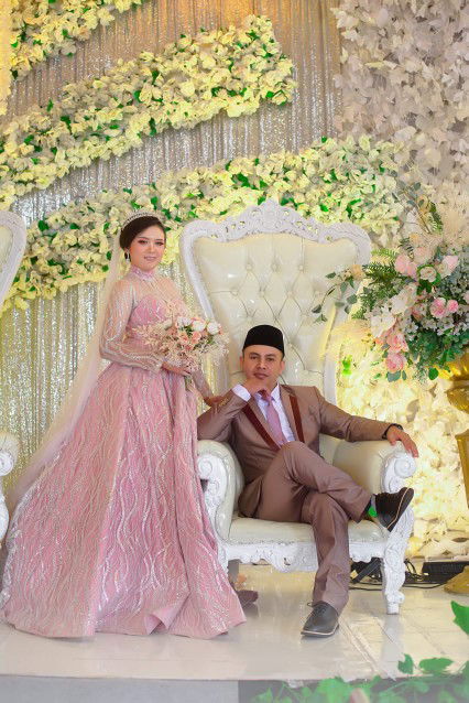 Ayu Pertiwi profile icon