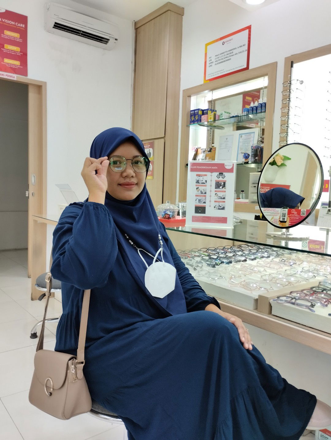 levi erawati profile icon