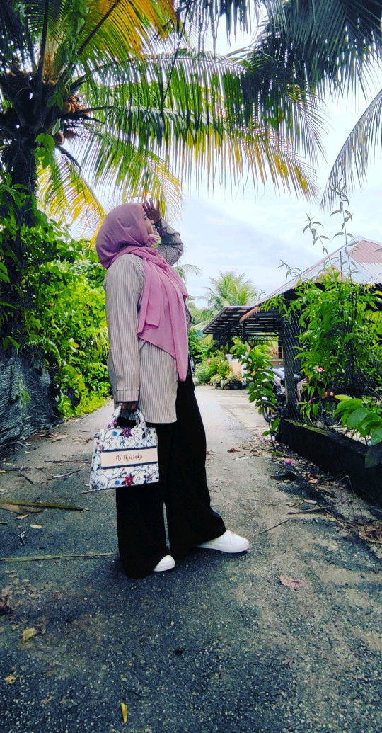 Nur Shafiqka profile icon