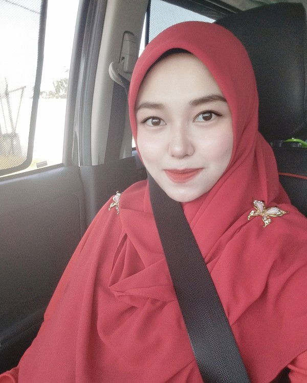 1603 NikFatimah profile icon