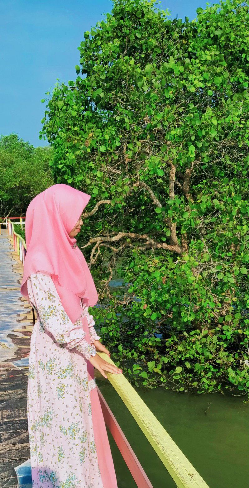 Hanin Zhafira wahtari profile icon