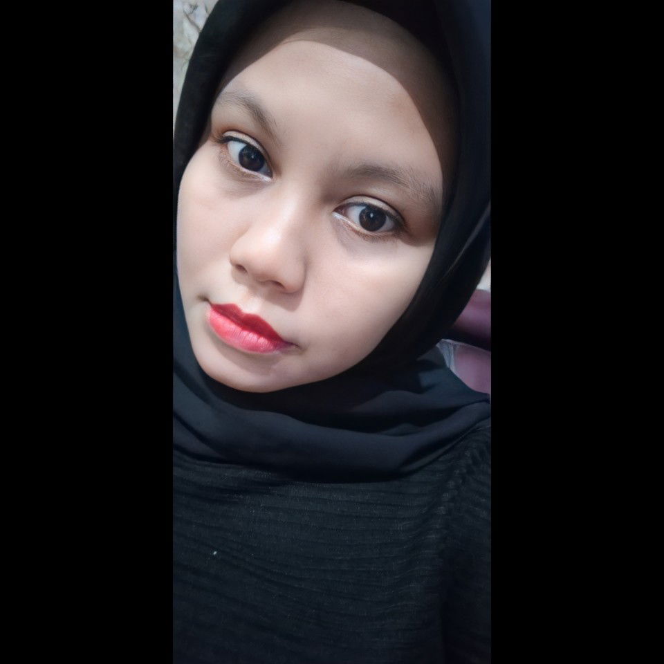 Uci Mandasari profile icon