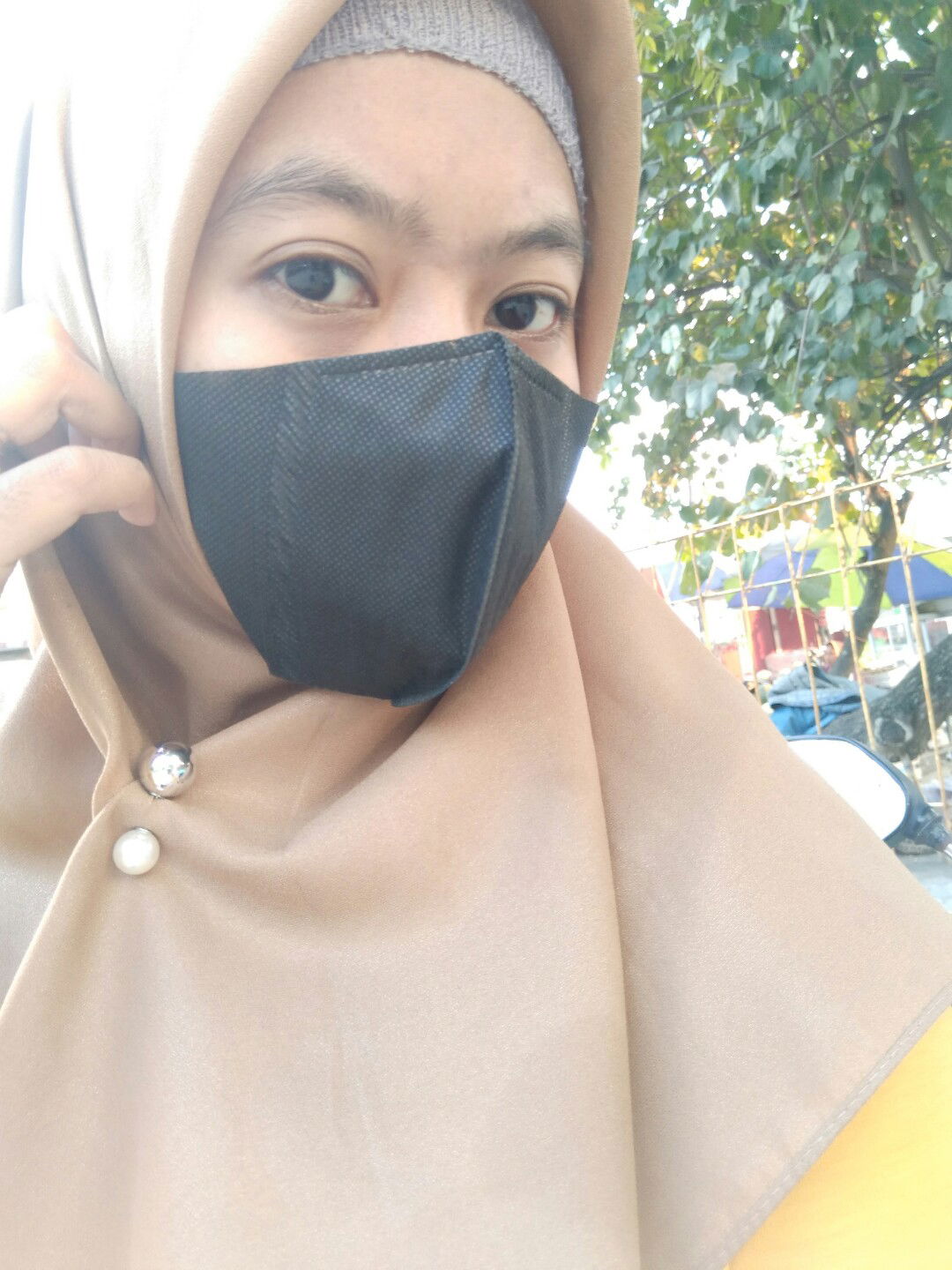 ika Aprilia profile icon