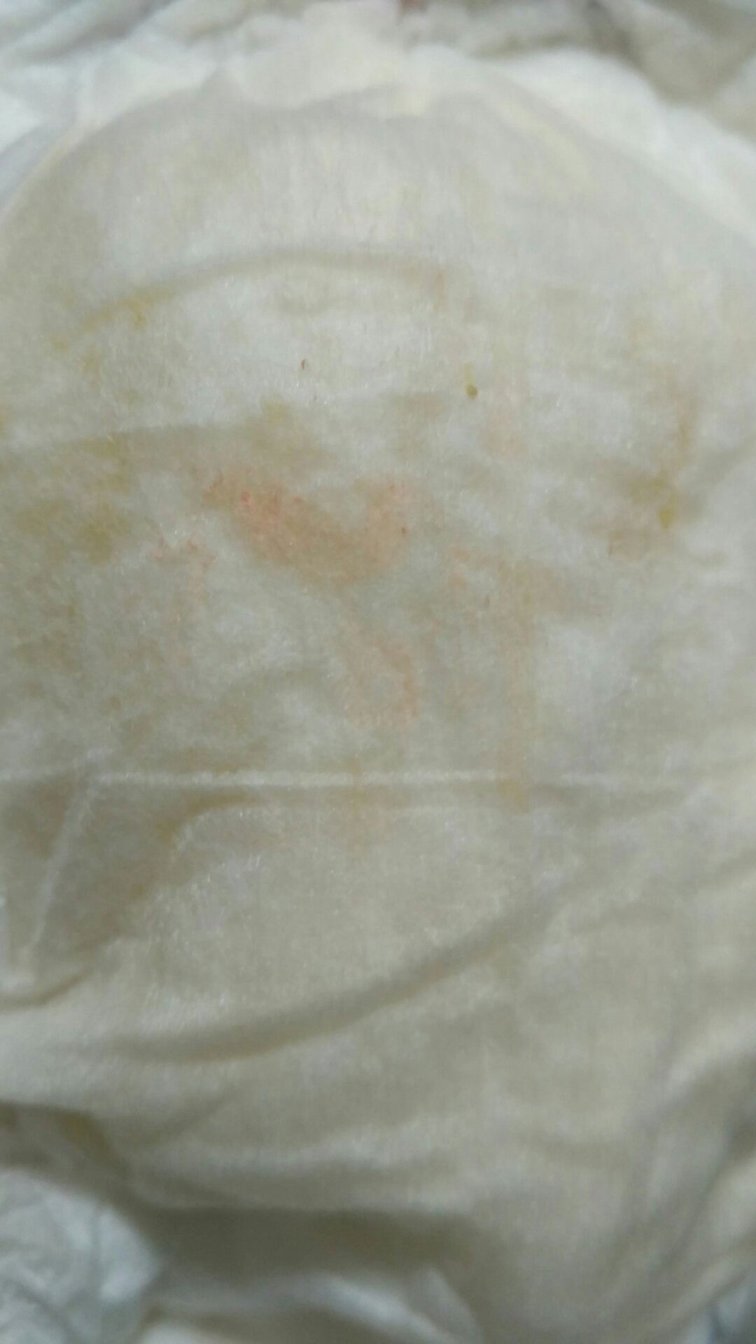 pipis bayi berwarna pink