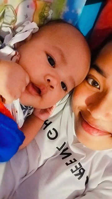 mama nya vania profile icon