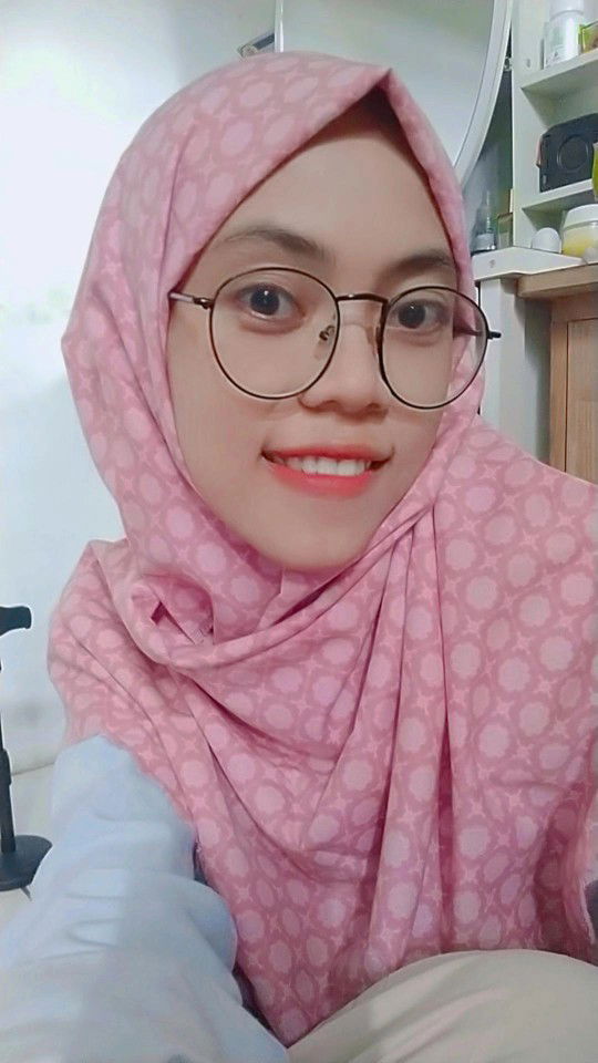 efi defilia profile icon