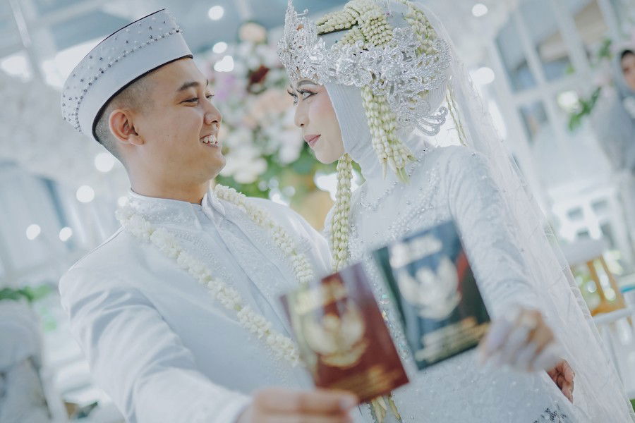 Melia Permata Dewi profile icon