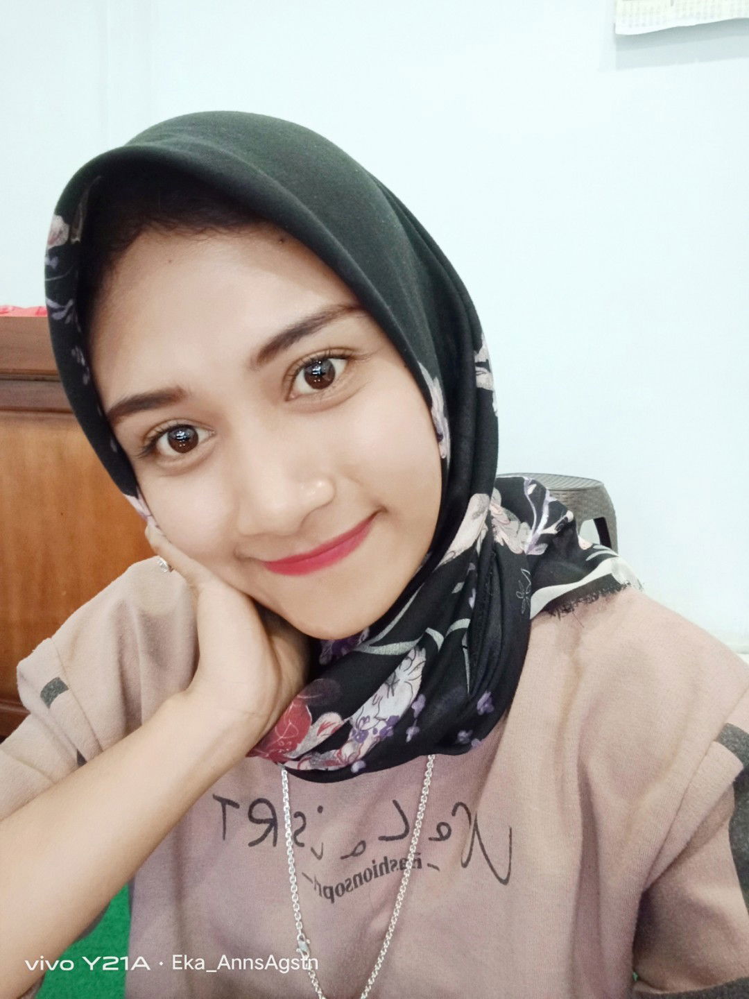 eka annisa profile icon