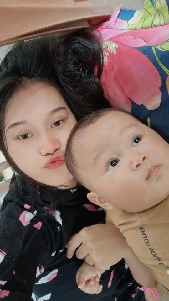 Ririn Febriyanti profile icon