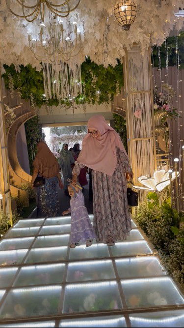 Zahra Nebula profile icon