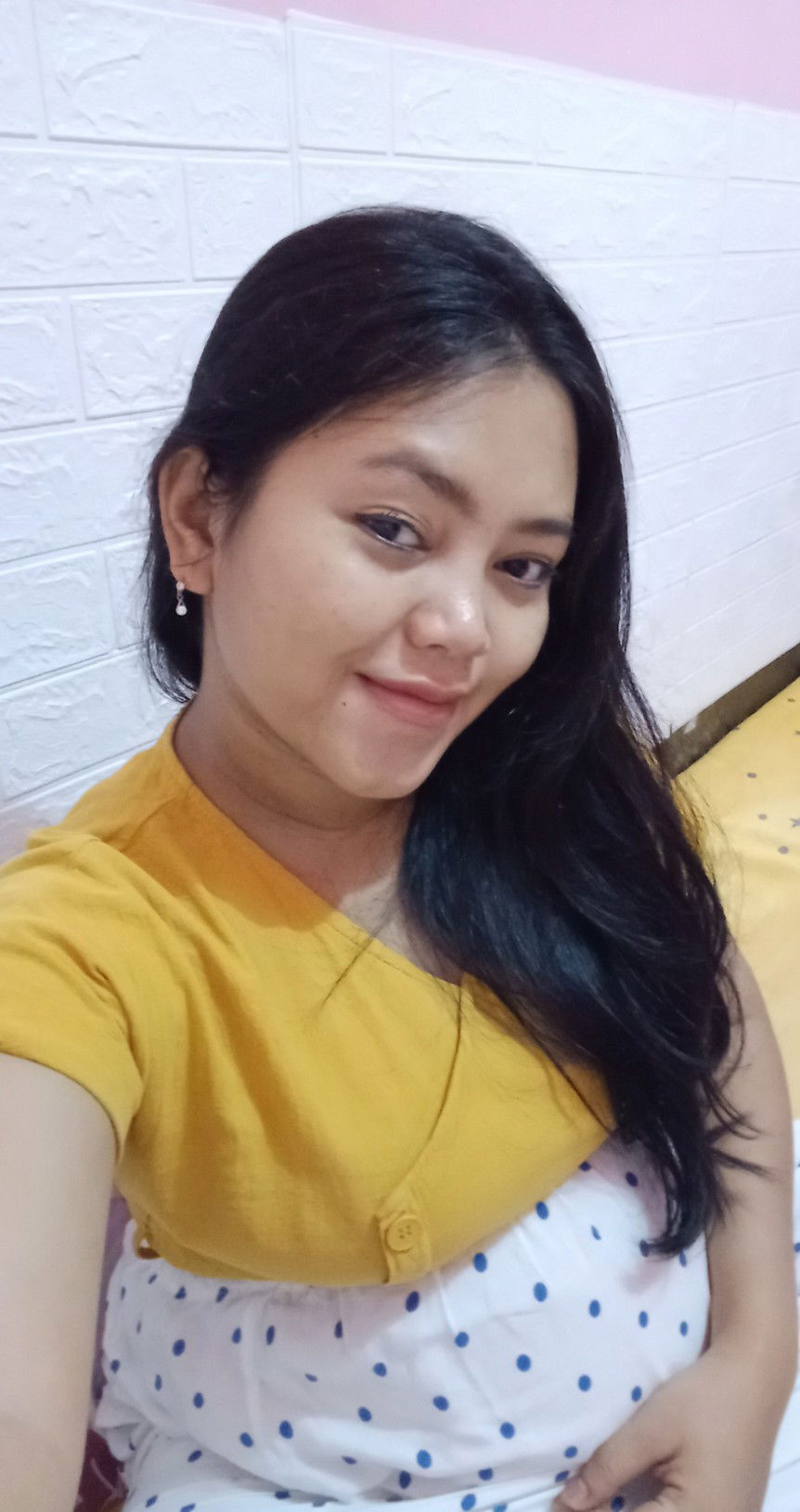 Lia April profile icon