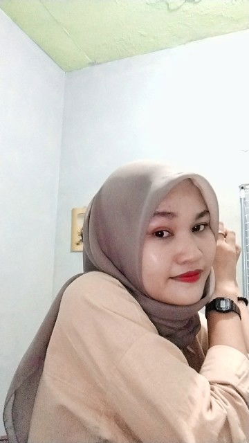 Tri Apriliani profile icon