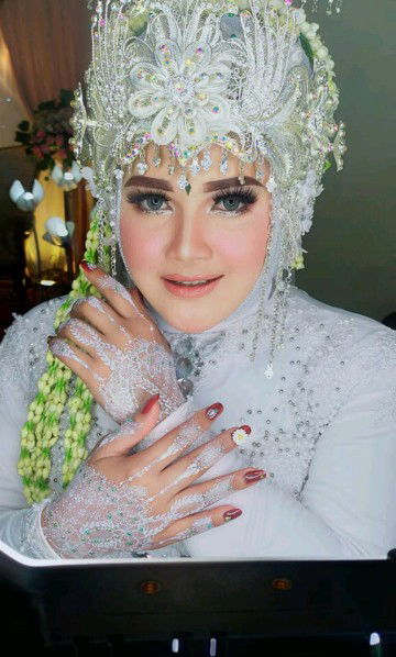 Neneng Damayanti profile icon