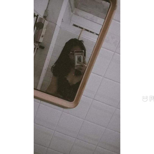 Aridsa Khunpoon profile icon