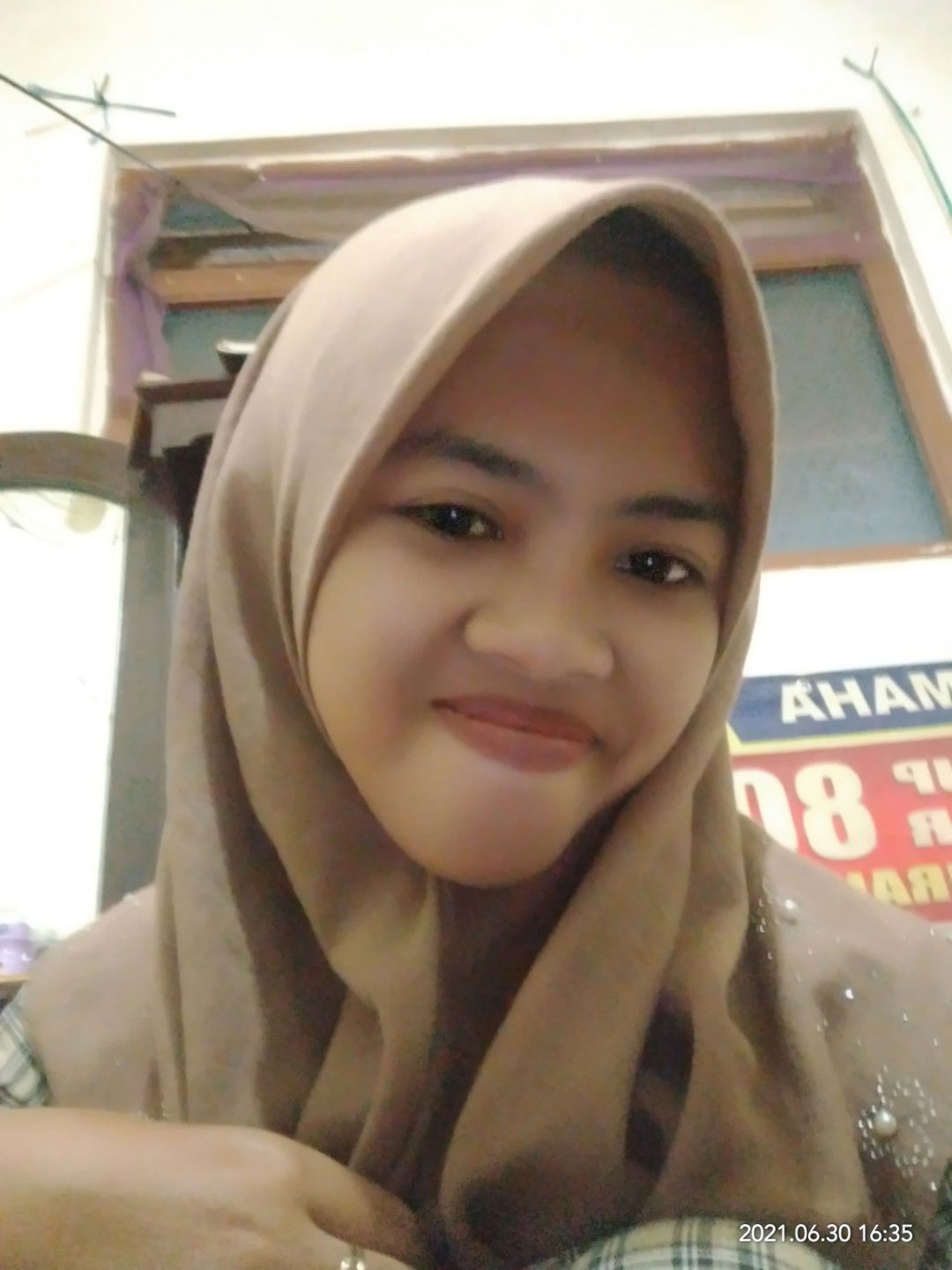 husnia nurun profile icon