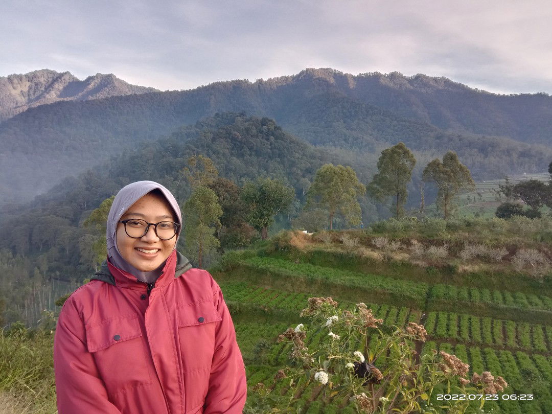 Dewi Nur Diana profile icon