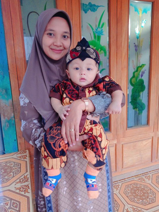 Ria Apriatiningrum profile icon