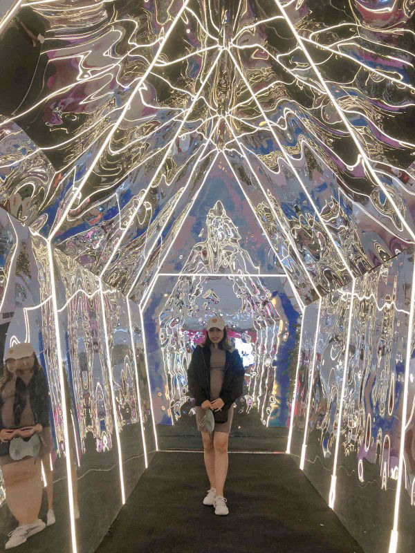 Charmaine Albores profile icon