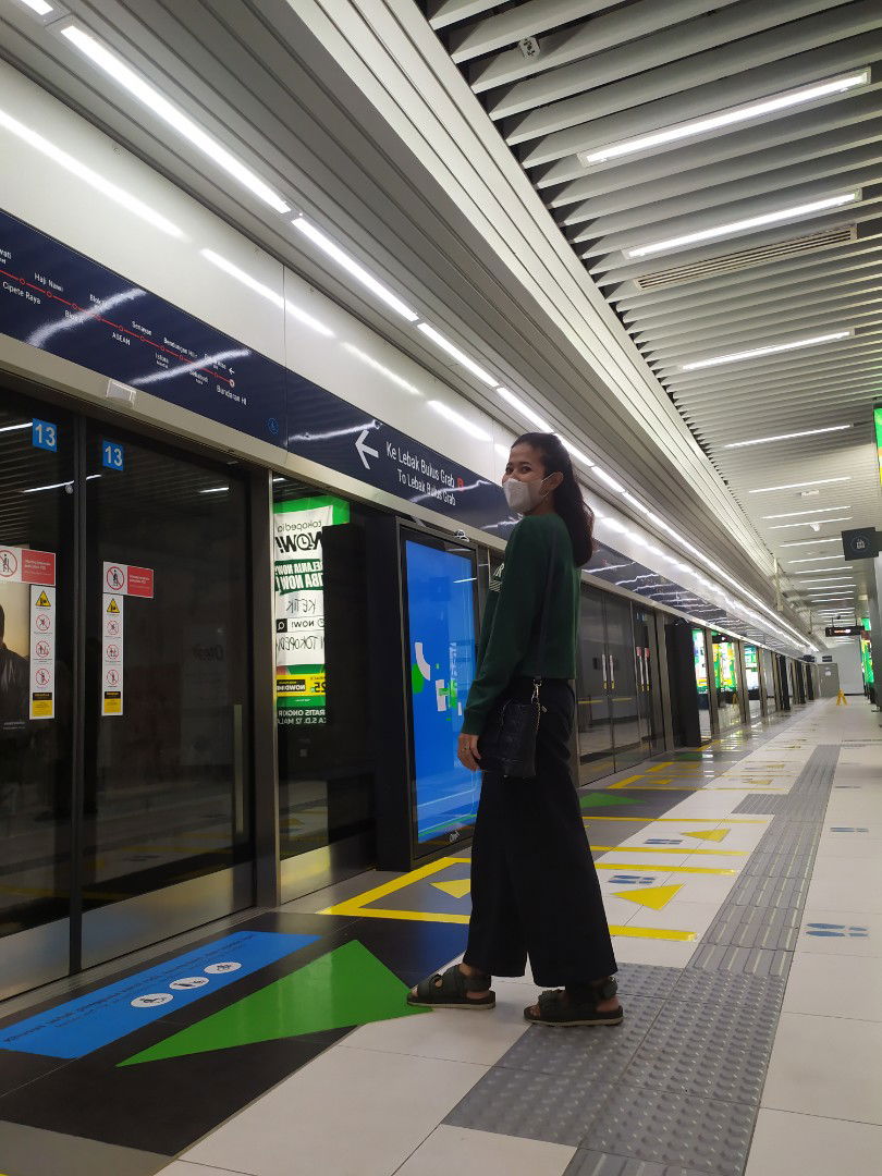 ina lupitasari profile icon