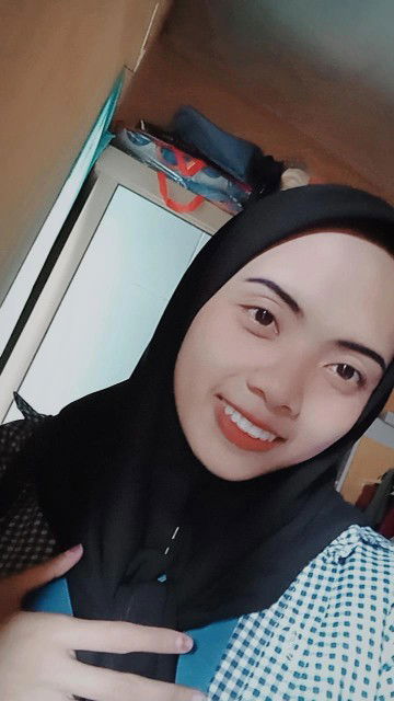 Desy Anwar profile icon