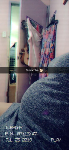 6 months pregnant