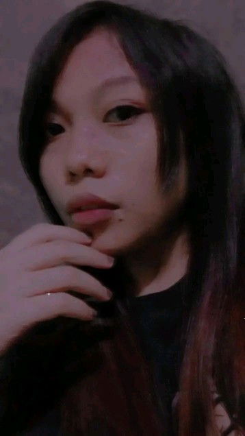 Titis Sari Yuliastia profile icon